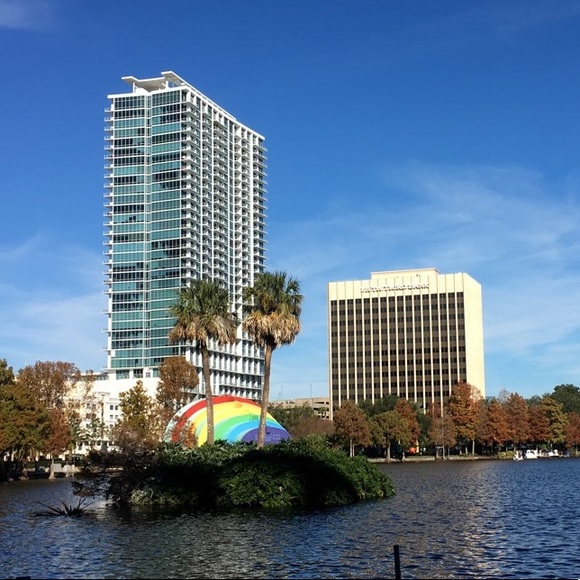 Meet your Posher, Jade - Picture 1 of 1